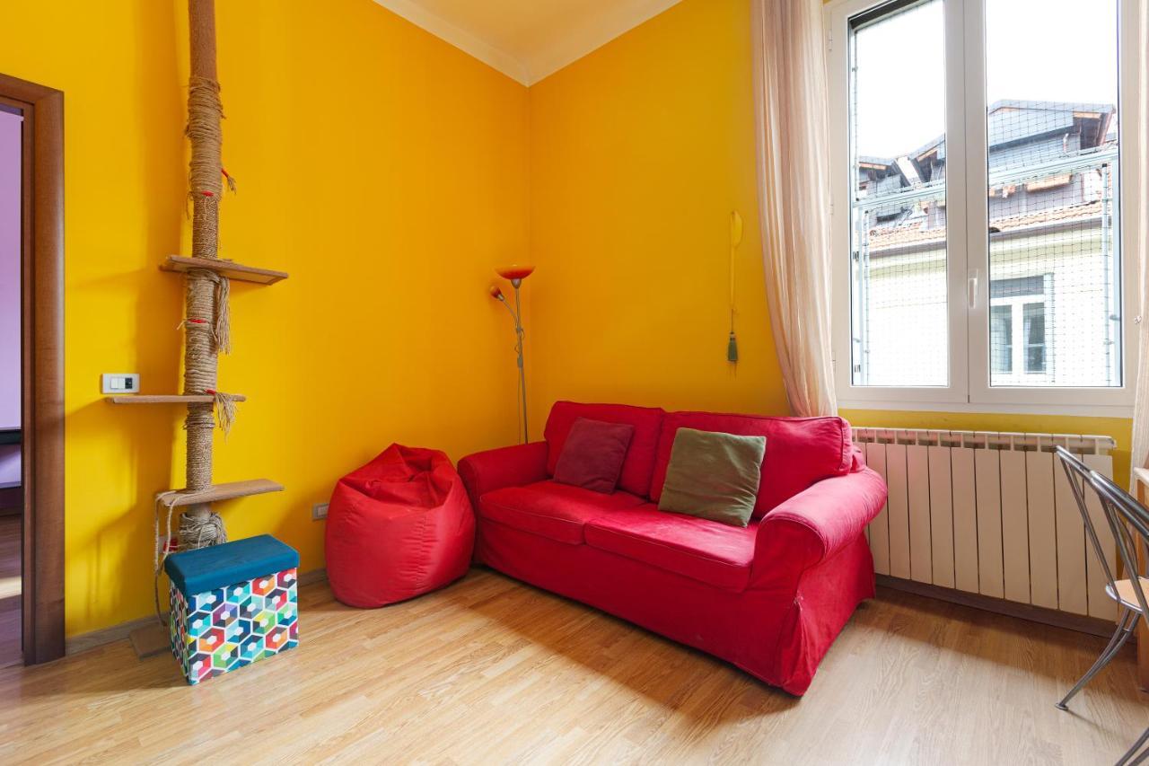 Milano Viale Umbria Colorful Apartment Bagian luar foto
